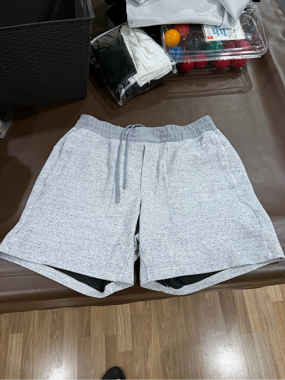 Lululemon At ease shorts 7inch XL